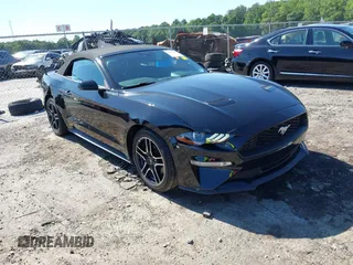 2018 Ford Mustang EcoBoost Premium z VIN 1FATP8UH6J5111444, wystawiony jako IAAI lot #42321788 z przebiegiem 35 261 mil mil oraz . Historia ofert i sprzedaży dostępna na DreamBid. Obrazek 1.