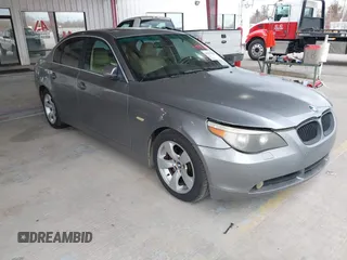 2006 BMW 5 Series 525i with VIN WBANE53596B992242, listed as a IAAI auction lot 41439708 with 176,575 mi miles and . Bid and sale history available at carsss.com. Image 1.