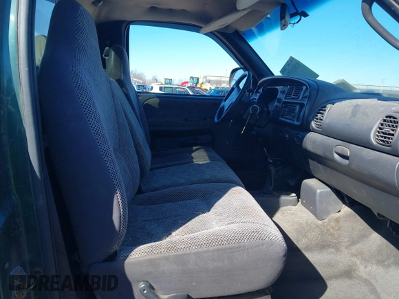 1998 Dodge Ram 2500 with VIN 3B7KF26ZXWM234788, listed as a IAAI auction lot 41811371 with 183,789 mi miles. Bid and sale history available at carsss.com. Image 5.