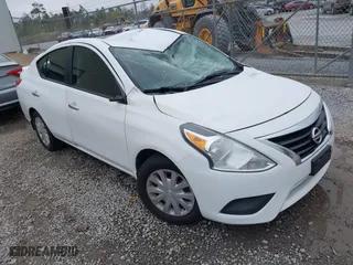2015 Nissan Versa SV with VIN 3N1CN7AP9FL815671, listed as a IAAI auction lot 41804527 with 67,698 mi miles. Bid and sale history available at carsss.com. Image 1.