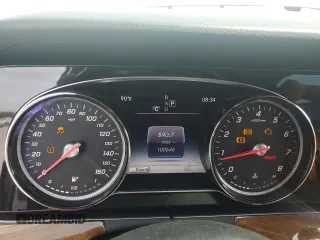 2018 Mercedes-Benz E-Class E 300 with VIN WDDZF4JB4JA376781, listed as a Copart auction lot 49887935 with 100,646 mi miles and Salvage Title. Bid and sale history available at carsss.com. Image 9.
