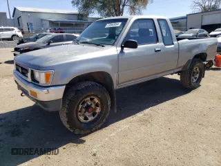 1995 Toyota Pickup DLX с VIN JT4VN13DXS5151560, выставлен на аукционе Copart как лот 73562854 с пробегом 208 946 миль миль и Списание • Salvage title. История ставок и продаж доступна на DreamBid. Изображение 1.