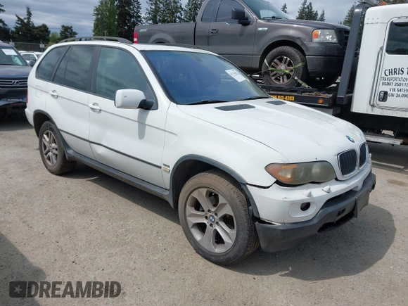 2004 BMW X5 3.0i with VIN 5UXFA13594LU44968, listed as a IAAI auction lot 42151081 with 197,471 mi miles. Bid and sale history available at carsss.com. Image 1.