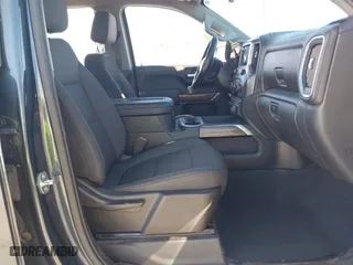 2019 Chevrolet Silverado 1500 LT Trail Boss with VIN 1GCPYFEDXKZ238586, listed as a IAAI auction lot 40383133 with 107,942 mi miles. Bid and sale history available at carsss.com. Image 5.