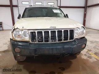 2006 Jeep Grand Cherokee Limited with VIN 1J4HS58N26C208814, listed as a IAAI auction lot 41727165 with 243,144 mi miles. Bid and sale history available at carsss.com. Image 6.