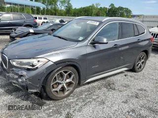 2016 BMW X1 xDrive28i z VIN WBXHT3C37GP888364, wystawiony jako Copart lot #53644975 z przebiegiem 119 725 mil mil oraz Szkoda całkowita • Salvage title. Historia ofert i sprzedaży dostępna na DreamBid. Obrazek 1.