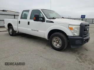 2014 Ford F-250 XL with VIN 1FT7W2A63EEA43849, listed as a Copart auction lot 54693055 with 198,158 mi miles and Clean title. Bid and sale history available at DreamBid. Image 4.