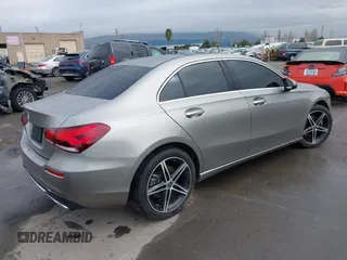 2019 Mercedes-Benz A 220 with VIN WDD3G4EB8KW018438, listed as a IAAI auction lot 41594358 with 60,434 mi miles and . Bid and sale history available at DreamBid. Image 4.