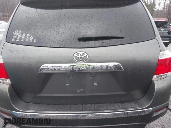 2013 Toyota Highlander with VIN 5TDZA3EHXDS032848, listed as a IAAI auction lot 41757071 with 143,774 mi miles and . Bid and sale history available at DreamBid. Image 16.
