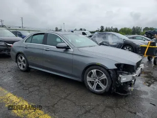 2017 Mercedes-Benz E 300 Luxury z VIN WDDZF4KB8HA108146, wystawiony jako Copart lot #58291275 z przebiegiem 96 000 mil mil oraz Szkoda całkowita • Salvage title. Historia ofert i sprzedaży dostępna na DreamBid. Obrazek 4.