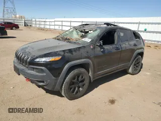 2016 Jeep Cherokee Trailhawk with VIN 1C4PJMBB5GW366190, listed as a Copart auction lot 67792724 with 103,924 mi miles and Salvage Title. Bid and sale history available at carsss.com. Image 1.