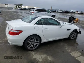 2016 Mercedes-Benz SLK 300 z VIN WDDPK3JA6GF118441, wystawiony jako Copart lot #45387565 z przebiegiem 40 442 mil mil oraz Szkoda całkowita • Salvage title. Historia ofert i sprzedaży dostępna na DreamBid. Obrazek 3.