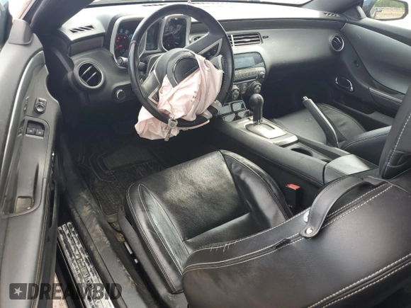2010 Chevrolet Camaro 2LT z VIN 2G1FC1EV7A9227925, wystawiony jako Copart lot #58292885 z przebiegiem 86 884 mil mil oraz Szkoda całkowita • Salvage title. Historia ofert i sprzedaży dostępna na DreamBid. Obrazek 8.