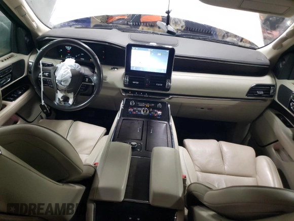 2018 Lincoln Navigator Reserve with VIN 5LMJJ3LT4JEL05314, listed as a Copart auction lot 47686825 with 70,679 mi miles and Salvage title. Bid and sale history available at DreamBid. Image 8.