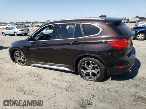 2017 BMW X1 xDrive28i z VIN WBXHT3C32H5F73536, wystawiony jako Copart lot #58431875 z przebiegiem 108 549 mil mil oraz Szkoda całkowita • Salvage title. Historia ofert i sprzedaży dostępna na DreamBid. Obrazek 2.