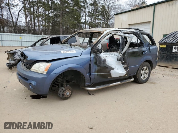 2005 Kia Sorento LX with VIN KNDJD733755421229, listed as a Copart auction lot 82718714 with 0 mi miles and Salvage Title. Bid and sale history available at carsss.com. Image 1.