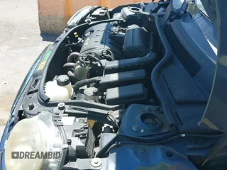 2010 MINI Hardtop with VIN WMWMF3C56ATZ24156, listed as a IAAI auction lot 41997887 with 149,308 mi miles and . Bid and sale history available at DreamBid. Image 12.