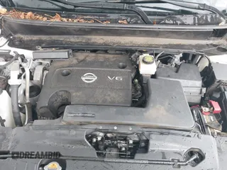 2014 Nissan Pathfinder SV with VIN 5N1AR2MN1EC633801, listed as a IAAI auction lot 41759457 with 190,723 mi miles and . Bid and sale history available at DreamBid. Image 10.