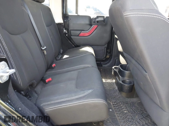 2014 Jeep Wrangler Unlimited Sahara with VIN 1C4BJWEG1EL258242, listed as a IAAI auction lot 41894966 with 90,234 mi miles. Bid and sale history available at carsss.com. Image 8.