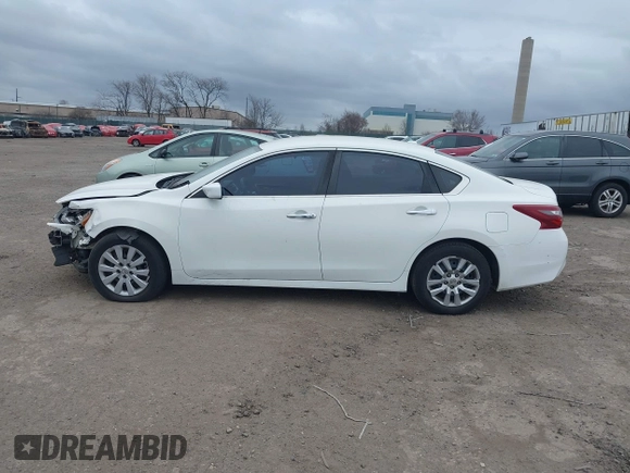 2018 Nissan Altima SR with VIN 1N4AL3AP3JC247169, listed as a IAAI auction lot 41735998 with 98,722 mi miles and . Bid and sale history available at carsss.com. Image 15.