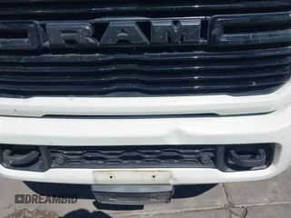 2019 Ram 2500 Laramie with VIN 3C6UR5FJ0KG684641, listed as a IAAI auction lot 41847895 with 127,668 mi miles. Bid and sale history available at carsss.com. Image 19.