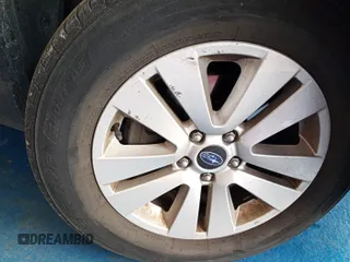 2018 Subaru Outback Premium z VIN 4S4BSAFC9J3249516, wystawiony jako IAAI lot #42307201 z przebiegiem 32 912 mil mil oraz . Historia ofert i sprzedaży dostępna na DreamBid. Obrazek 1.