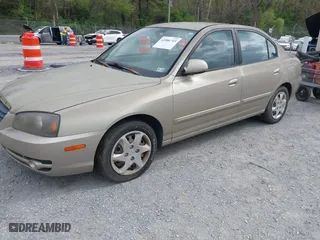 2005 Hyundai Elantra GLS with VIN KMHDN46D55U991423, listed as a IAAI auction lot 42086765 with 221,975 mi miles. Bid and sale history available at carsss.com. Image 2.