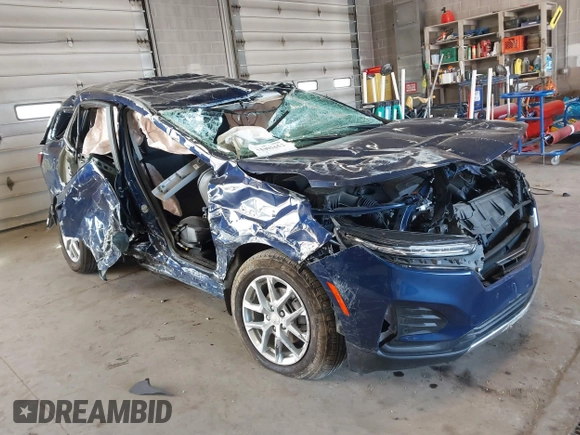2022 Chevrolet Equinox LT with VIN 3GNAXKEV3NL290834, listed as a IAAI auction lot 41801652 with 20,703 mi miles. Bid and sale history available at carsss.com. Image 1.