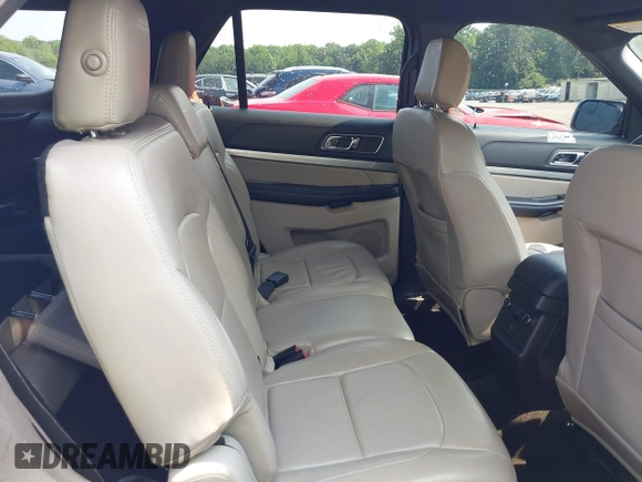 2018 Ford Explorer XLT с VIN 1FM5K8D8XJGB73785, выставлен на аукционе IAAI как лот 42380604 с пробегом 84 661 миль миль и . История ставок и продаж доступна на DreamBid. Изображение 8.