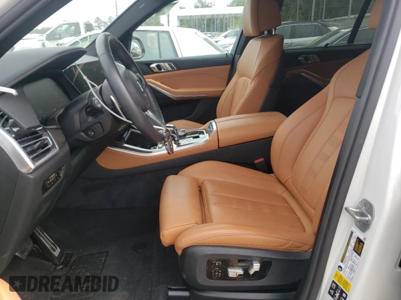2022 BMW X5 xDrive40i with VIN 5UXCR6C01N9M04752, listed as a Copart auction lot 67649712 with 8,831 mi miles. Bid and sale history available at carsss.com. Image 7.