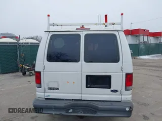 2004 Ford Econoline Cargo z VIN 1FTNE24L04HB05474, wystawiony jako IAAI lot #41320247 z przebiegiem 153 216 mil mil oraz . Historia ofert i sprzedaży dostępna na DreamBid. Obrazek 16.