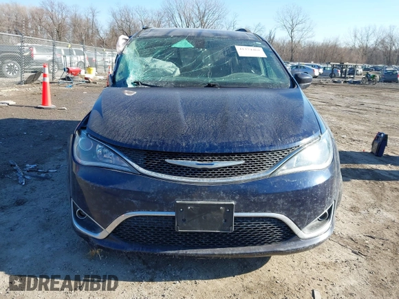 2018 Chrysler Pacifica Touring L z VIN 2C4RC1BGXJR127280, wystawiony jako IAAI lot #41374468 z przebiegiem Nie podano mil oraz . Historia ofert i sprzedaży dostępna na DreamBid. Obrazek 12.
