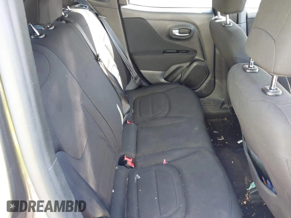 2020 Jeep Renegade Latitude with VIN ZACNJBBB1LPL49421, listed as a IAAI auction lot 41649980 with 84,596 mi miles. Bid and sale history available at carsss.com. Image 8.