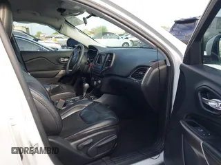 2020 Jeep Cherokee Latitude Plus with VIN 1C4PJLLB4LD634130, listed as a IAAI auction lot 42644338 with 117,774 mi miles and . Bid and sale history available at DreamBid. Image 5.