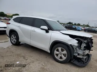 2022 Toyota Highlander L with VIN 5TDCZRAH0NS120106, listed as a Copart auction lot 59477505 with 42,971 mi miles and Salvage title. Bid and sale history available at DreamBid. Image 4.