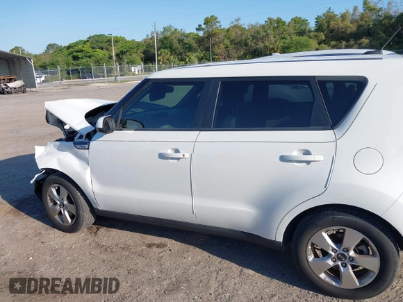 2018 Kia Soul with VIN KNDJN2A21J7514854, listed as a IAAI auction lot 41993894 with 35,500 mi miles. Bid and sale history available at carsss.com. Image 15.