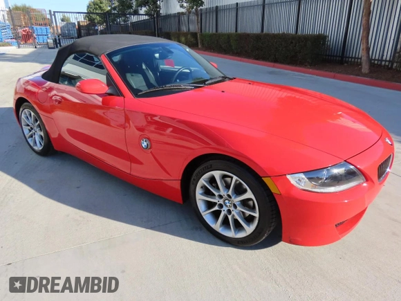 2008 BMW Z4 3.0i z VIN 4USBU33528LW76296, wystawiony jako Copart lot #48977075 z przebiegiem 56 115 mil mil oraz Szkoda całkowita • Salvage title. Historia ofert i sprzedaży dostępna na DreamBid. Obrazek 1.