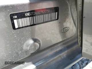 2013 Kia Soul + z VIN KNDJT2A66D7620732, wystawiony jako Copart lot #55578195 z przebiegiem 143 092 mil mil oraz Szkoda całkowita • Salvage title. Historia ofert i sprzedaży dostępna na DreamBid. Obrazek 12.