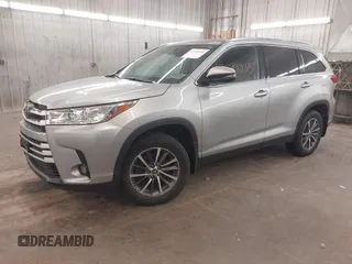 2019 Toyota Highlander SE with VIN 5TDJZRFH4KS612004, listed as a IAAI auction lot 42294935 with 47,603 mi miles and . Bid and sale history available at DreamBid. Image 18.