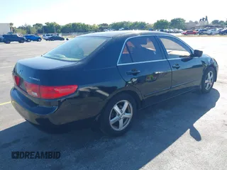 2005 Honda Accord EX z VIN 1HGCM56715A171751, wystawiony jako IAAI lot #41749592 z przebiegiem 166 393 mil mil oraz . Historia ofert i sprzedaży dostępna na DreamBid. Obrazek 4.