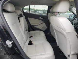 2015 Mercedes-Benz GLA 250 z VIN WDCTG4GB9FJ111120, wystawiony jako Copart lot #56184785 z przebiegiem Nie podano mil oraz Tytuł czysty. Historia ofert i sprzedaży dostępna na DreamBid. Obrazek 11.