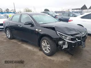 2016 Kia Optima LX z VIN 5XXGT4L37GG092896, wystawiony jako IAAI lot #41785417 z przebiegiem 51 196 mil mil oraz . Historia ofert i sprzedaży dostępna na DreamBid. Obrazek 1.
