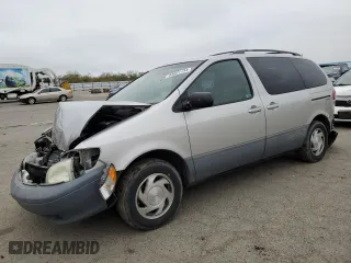 2001 Toyota Sienna LE with VIN 4T3ZF13C71U399066, listed as a Copart auction lot 85601134 with 81,233 mi miles and Salvage Title. Bid and sale history available at carsss.com. Image 1.