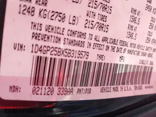 2005 Dodge Caravan SE with VIN 1D4GP25BX5B319579, listed as a IAAI auction lot 42005154 with 191,967 mi miles. Bid and sale history available at carsss.com. Image 9.