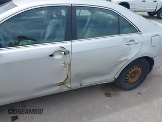 2009 Toyota Camry z VIN 4T1BE46K99U313351, wystawiony jako IAAI lot #42185255 z przebiegiem 331 791 mil mil oraz . Historia ofert i sprzedaży dostępna na DreamBid. Obrazek 6.