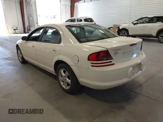 2006 Dodge Stratus SXT z VIN 1B3EL46X56N117417, wystawiony jako IAAI lot #41698342 z przebiegiem 86 944 mil mil oraz . Historia ofert i sprzedaży dostępna na DreamBid. Obrazek 3.