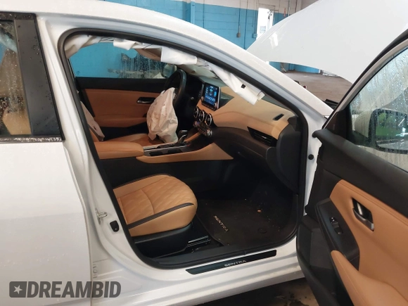 2022 Nissan Sentra SV with VIN 3N1AB8CV6NY311310, listed as a IAAI auction lot 41949877 with 39,706 mi miles and . Bid and sale history available at DreamBid. Image 5.