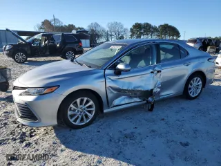 2024 Toyota Camry LE with VIN 4T1C11AK5RU848165, listed as a Copart auction lot 46543295 with 26,825 mi miles and Salvage Title. Bid and sale history available at carsss.com. Image 1.