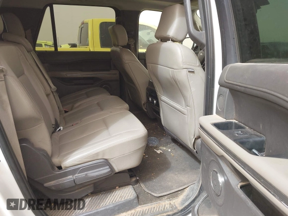 2019 Ford Expedition Max XLT z VIN 1FMJK1JT9KEA21301, wystawiony jako IAAI lot #41787639 z przebiegiem 201 422 mil mil oraz . Historia ofert i sprzedaży dostępna na DreamBid. Obrazek 8.