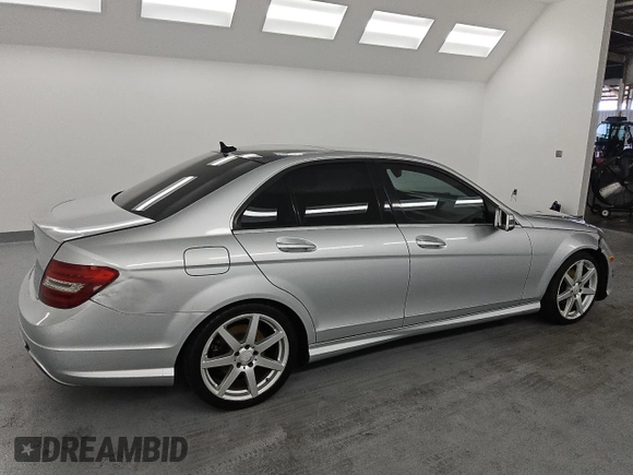 2014 Mercedes-Benz C 250 Sport with VIN WDDGF4HB4EG242305, listed as a Copart auction lot 61692835 with 158,590 mi miles and Clean title. Bid and sale history available at DreamBid. Image 3.